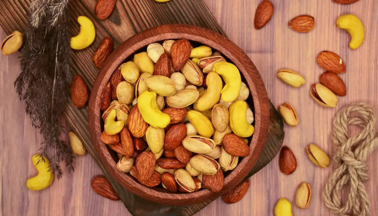 عوارض مصرف بیش از حد آجیل